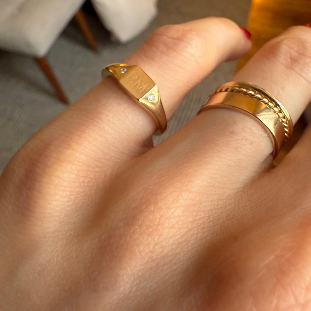Adina Reyter square signet ring - 14k gold, 2x diamonds, EM engraving, size 4